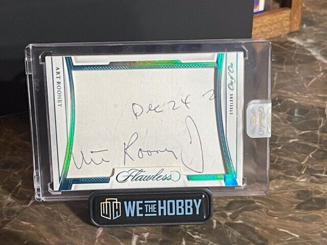 Panini’s Autograph Blunder: Mixing Generations in 2022 Flawless Football