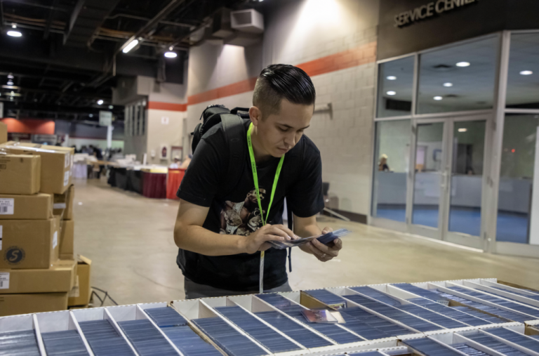 CardCollector2 Faces Allegations of Receiving Loaded Boxes from Panini